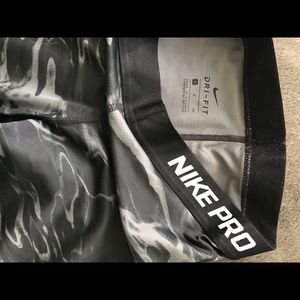 Nike Pants - Nike Pro Dri-Fit compression capris Nike Pants - Nike Pro Dri-Fit compression capris